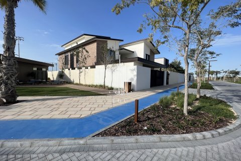 Villa para venda em Saadiyat Island, Abu Dhabi, EAU 5 quartos, 541.5 m2 № 563684 - foto 1