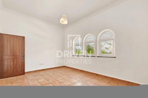 Villa The Villa, Dubaijā, AAE 5 istabas, 1000.94 m2 Nr. 745296 - attēls 5