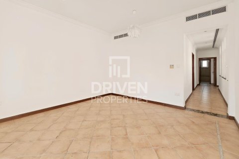 Villa The Villa, Dubaijā, AAE 5 istabas, 1000.94 m2 Nr. 745296 - attēls 14