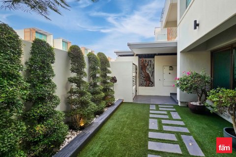 Villa te huur in Meydan, Dubai, VAE 6 slaapkamers, 536.4 vr.m., nr 711644 - foto 19