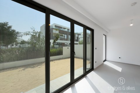 Villa uthyres i Dubai, UAE 4 sovrum, 222.4 kvm Nr. 669190 - fotografi 4