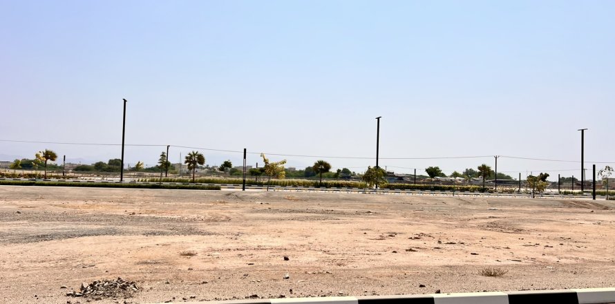 Tontti Ras Al Khaimah, Arabiemiraatit 929 m2 № 656921