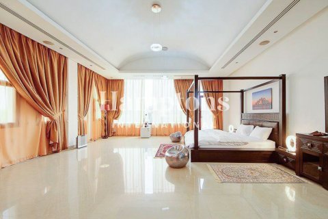Villa til leje i Emirates Hills, Dubai, UAE 7 soveværelser, 1723.71947491 kvm № 700682 - foto 21