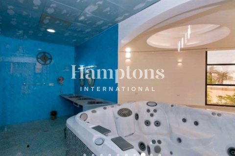 Villa til leje i Emirates Hills, Dubai, UAE 7 soveværelser, 1723.71947491 kvm № 700682 - foto 24