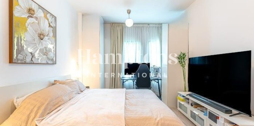 Greens、Dubai、UAEにあるマンション 1ベッドルーム、71.2566 m2 No700684