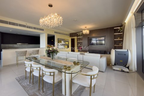 Appartamento in vendita a Dubai Hills Estate, Dubai, EAU 3 camere da letto, 181 mq. № 739922 - foto 4