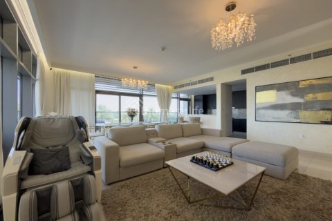 Appartamento in vendita a Dubai Hills Estate, Dubai, EAU 3 camere da letto, 181 mq. № 739922 - foto 15
