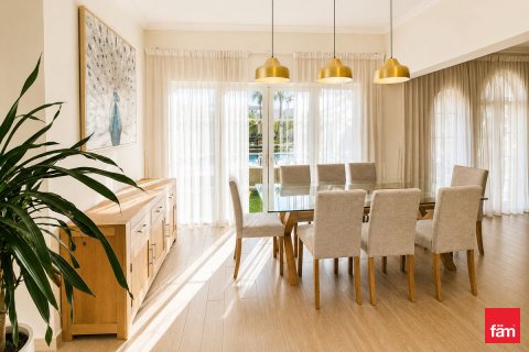 Vila di Jumeirah Park, Dubai, UEA 3 kamar tidur, 680 m2 nomor 711492 - foto 5