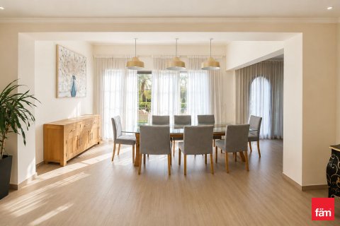 Vila di Jumeirah Park, Dubai, UEA 3 kamar tidur, 680 m2 nomor 711492 - foto 3