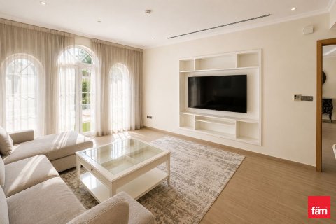 Vila di Jumeirah Park, Dubai, UEA 3 kamar tidur, 680 m2 nomor 711492 - foto 2