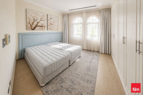 Vila di Jumeirah Park, Dubai, UEA 3 kamar tidur, 680 m2 nomor 711492 - foto 14
