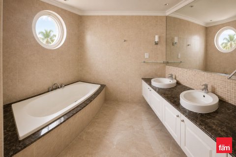 Vila di Jumeirah Park, Dubai, UEA 3 kamar tidur, 680 m2 nomor 711492 - foto 16