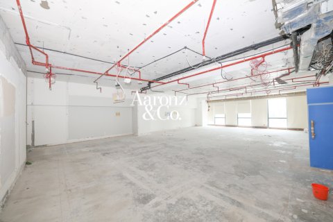 Oficina en alquiler en Downtown Dubai (Downtown Burj Dubai), Dubai, EAU 673 m2 № 709377 - foto 4