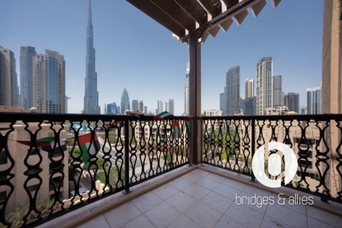 Apartman u Old Town, Dubai, UAE 3 spavaćih soba, 183 m2 Br. 709379 - fotografija 6