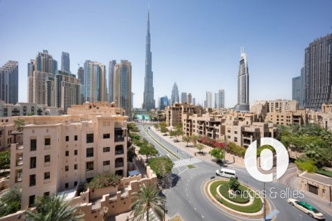 Apartman u Old Town, Dubai, UAE 3 spavaćih soba, 183 m2 Br. 709379 - fotografija 19