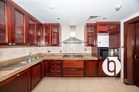 Apartman u Old Town, Dubai, UAE 3 spavaćih soba, 183 m2 Br. 709379 - fotografija 5