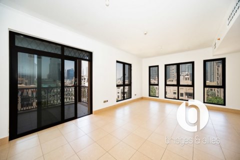 Apartman u Old Town, Dubai, UAE 3 spavaćih soba, 183 m2 Br. 709379 - fotografija 4