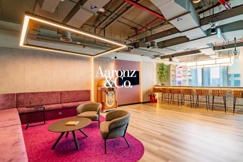 Oficina en alquiler en Business Bay, Dubai, EAU 292 m2 № 709378 - foto 2