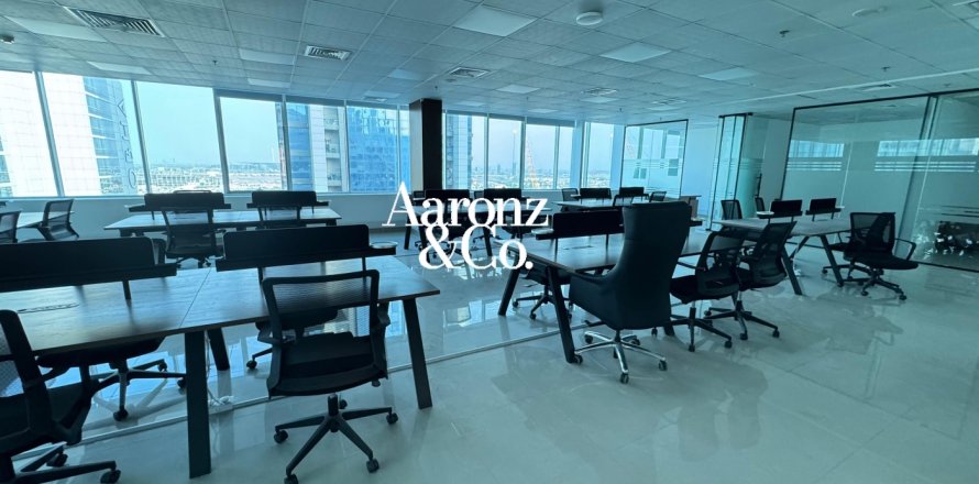 Toimisto Business Bay, Dubai, Arabiemiraatit 430 m2 № 704177