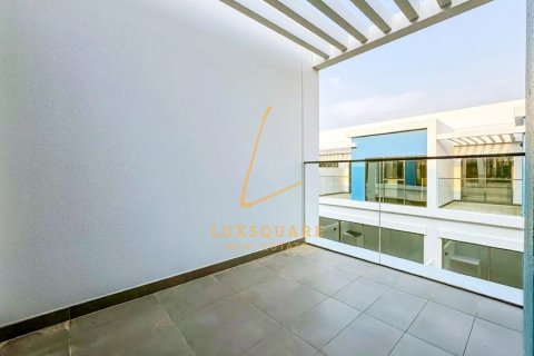 Üürile anda villa asukohaga Damac Lagoons, Dubai, AÜE: 4 magamistoaga, 144 m² Nr 679201 - pilt 8