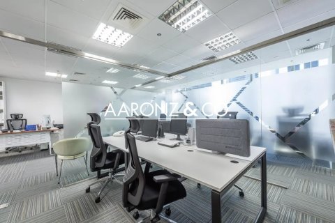 Birojs Business Bay, Dubaijā, AAE 77 m2 Nr. 679203 - attēls 8