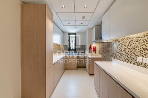 Byt v Deira, Dubai, SAE 3 ložnice, 163.6 m² Č.: 768499 - fotografie 14