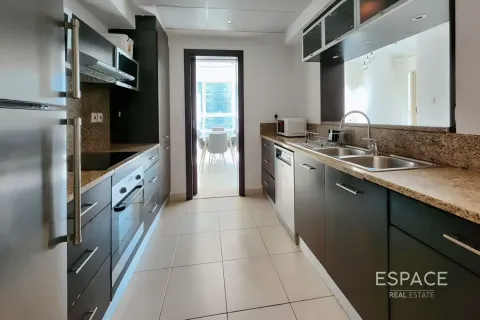 Lägenhet till försäljning i Dubai Marina, Dubai, UAE 1 sovrum, 103 kvm Nr. 659870 - fotografi 7