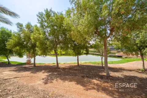 Вилла Джумейра Гольф Эстейтс, Дубай, БАӘ-да 5 жатын бөлмелер, 530 м² № 659874 - фото 19