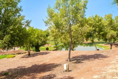 Вилла Джумейра Гольф Эстейтс, Дубай, БАӘ-да 5 жатын бөлмелер, 530 м² № 659874 - фото 18