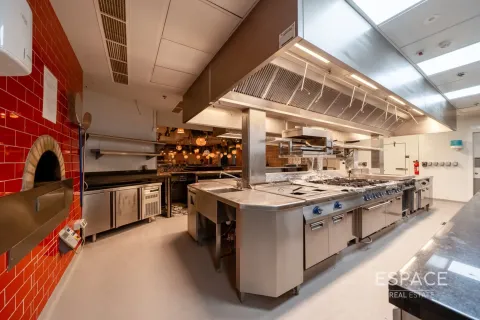 Дүкен Бизнес-Бэй, Дубай, БАӘ-да 733 м² № 659876 - фото 4