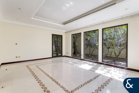 Вилла Пальма Джумейра, Дубай, БАӘ-да 5 жатын бөлмелер, 658 м² № 668512 - фото 8