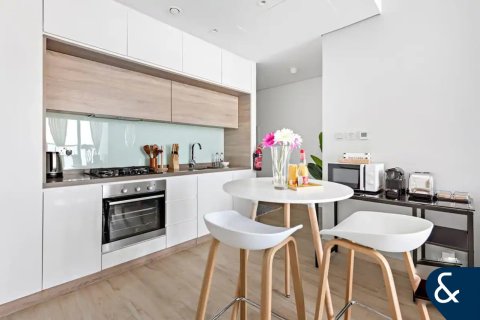 Lägenhet uthyres i Dubai Marina, Dubai, UAE 1 sovrum, 55 kvm Nr. 668511 - fotografi 4