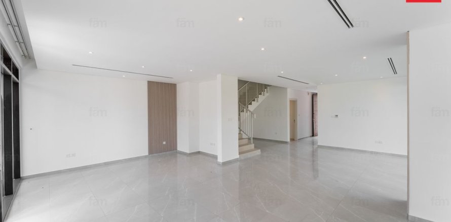 Adosado en Dubai, EAU 4 dormitorios, 477.5 m² № 760333