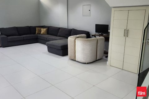 Villa in Dubai, UAE 3 bedrooms, 170.2 sq.m. № 698999 - photo 4