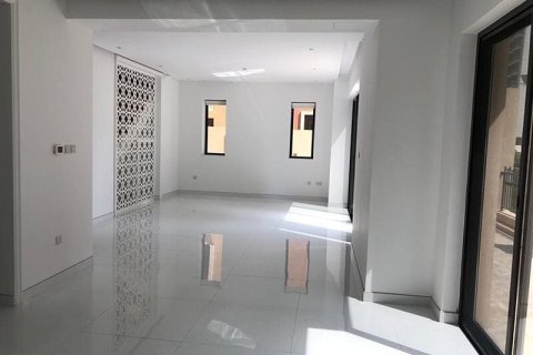 فيلا للإيجار في Dubai Sports City، دبي، الإمارات العربية المتحدة 5 غرفة نوم ، 270 متر مربع ، رقم 728732 - صورة 13