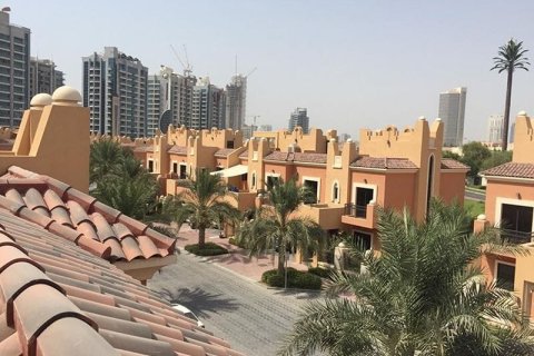 فيلا للإيجار في Dubai Sports City، دبي، الإمارات العربية المتحدة 5 غرفة نوم ، 270 متر مربع ، رقم 728732 - صورة 4
