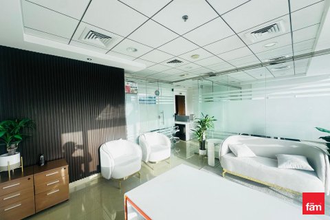 Zyrë në Business Bay, Dubai, Emiratet e Bashkuara Arabe 61.4 m2. № 719459 - Foto 13