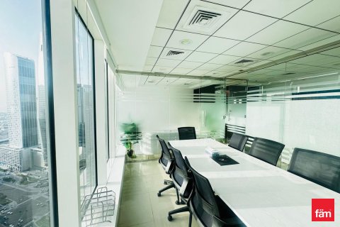 Zyrë në Business Bay, Dubai, Emiratet e Bashkuara Arabe 61.4 m2. № 719459 - Foto 7