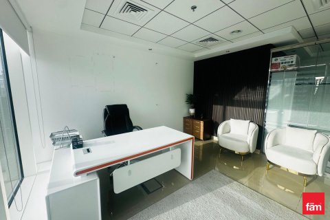 Zyrë në Business Bay, Dubai, Emiratet e Bashkuara Arabe 61.4 m2. № 719459 - Foto 15