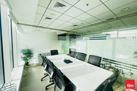 Zyrë në Business Bay, Dubai, Emiratet e Bashkuara Arabe 61.4 m2. № 719459 - Foto 11