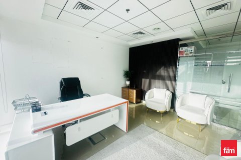 Zyrë në Business Bay, Dubai, Emiratet e Bashkuara Arabe 61.4 m2. № 719459 - Foto 14