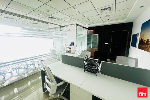 Zyrë në Business Bay, Dubai, Emiratet e Bashkuara Arabe 61.4 m2. № 719459 - Foto 17
