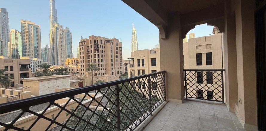 Διαμέρισμα σε Old Town, Dubai, ΗΑΕ 2 υπνοδωμάτια, 128.9 τ.μ. Αρ. 686225