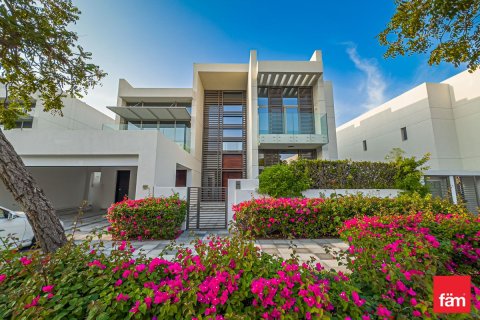 Dubai, संयुक्त अरब अमीरात में विला, 5 बेडरूम, 778.7 वर्ग मीटर, संख्या 686223 - फ़ोटो 2