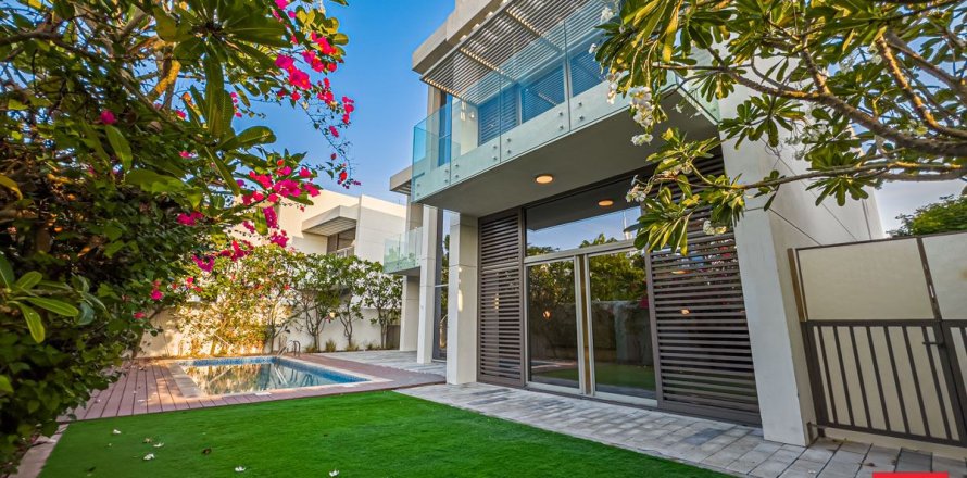 Dubai, संयुक्त अरब अमीरात में विला, 5 बेडरूम, 778.7 वर्ग मीटर, संख्या 686223