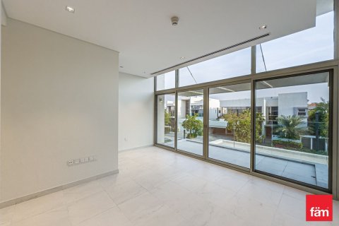 Dubai, संयुक्त अरब अमीरात में विला, 5 बेडरूम, 778.7 वर्ग मीटर, संख्या 686223 - फ़ोटो 14