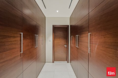 Dubai, संयुक्त अरब अमीरात में विला, 5 बेडरूम, 778.7 वर्ग मीटर, संख्या 686223 - फ़ोटो 19