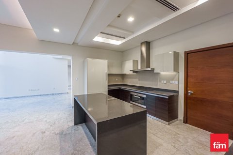 Dubai, संयुक्त अरब अमीरात में विला, 5 बेडरूम, 778.7 वर्ग मीटर, संख्या 686223 - फ़ोटो 10