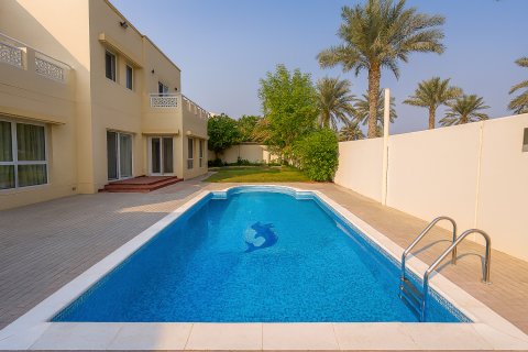 Villa zum Verkauf in Meadows, Dubai, VAE 6 Schlafzimmer, 628.4 m2 Nr. 749206 - Foto 23