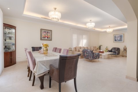 Villa zum Verkauf in Meadows, Dubai, VAE 6 Schlafzimmer, 628.4 m2 Nr. 749206 - Foto 4